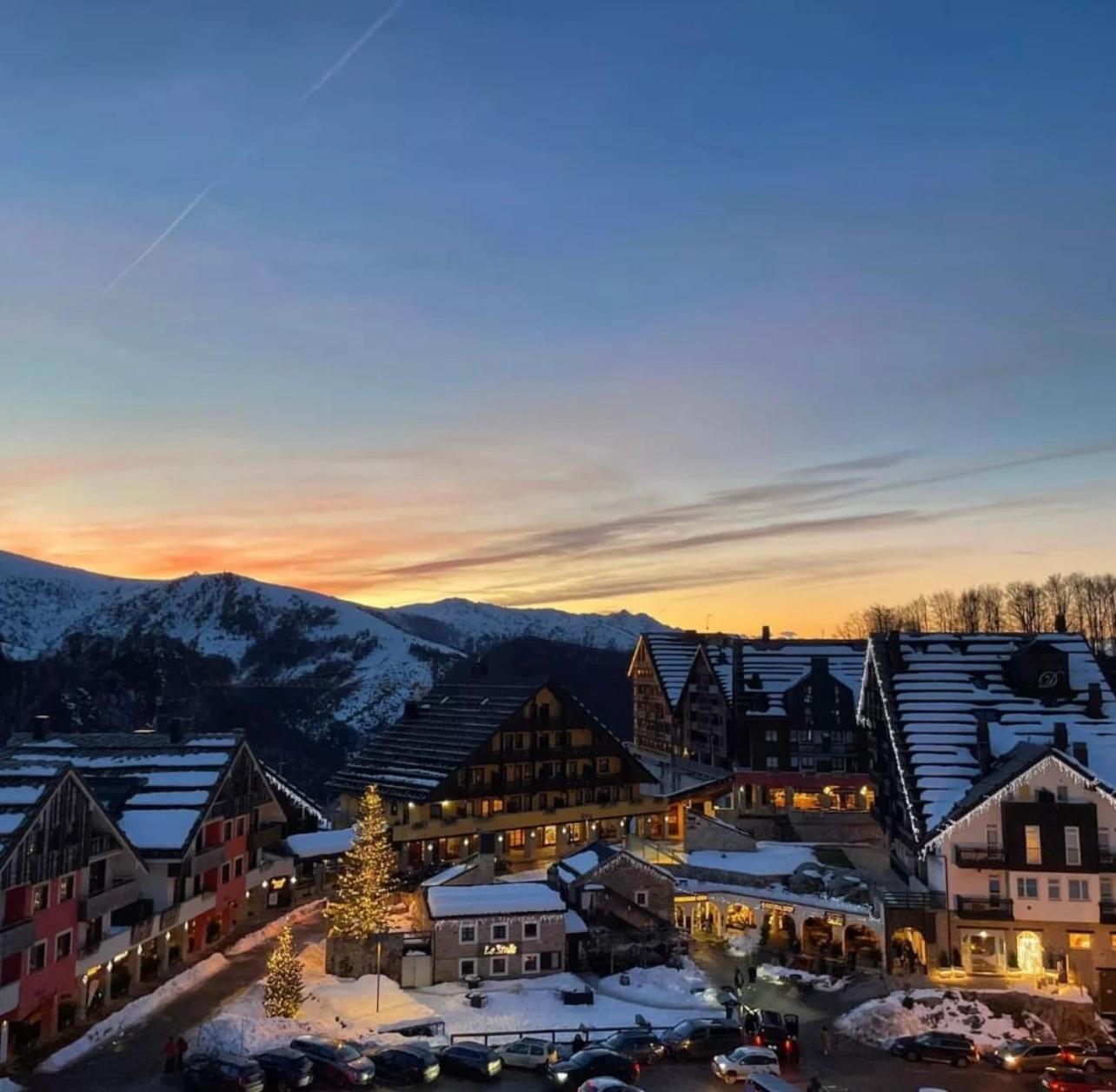 Chalet Montana - Borgo Le Stalle Lunghe Prato Nevoso Exteriör bild
